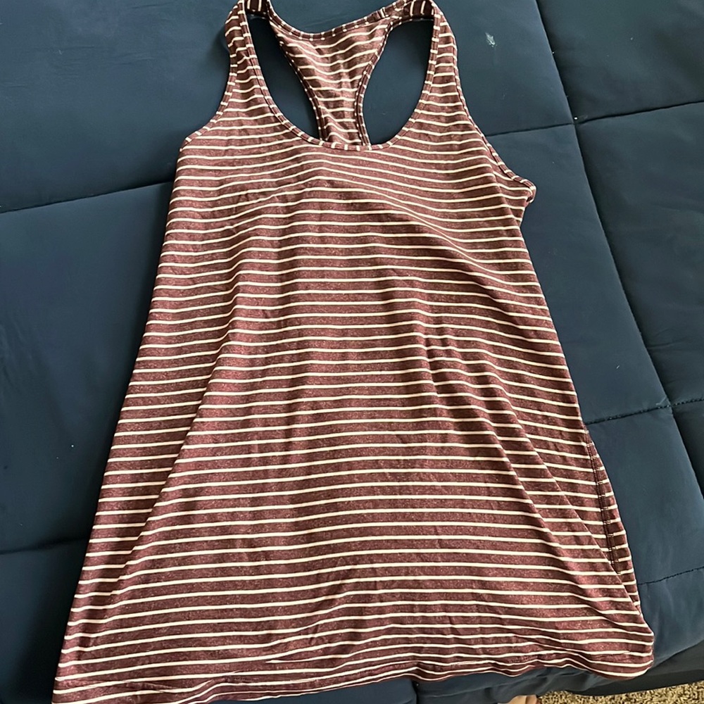 Lululemon size 10 tank